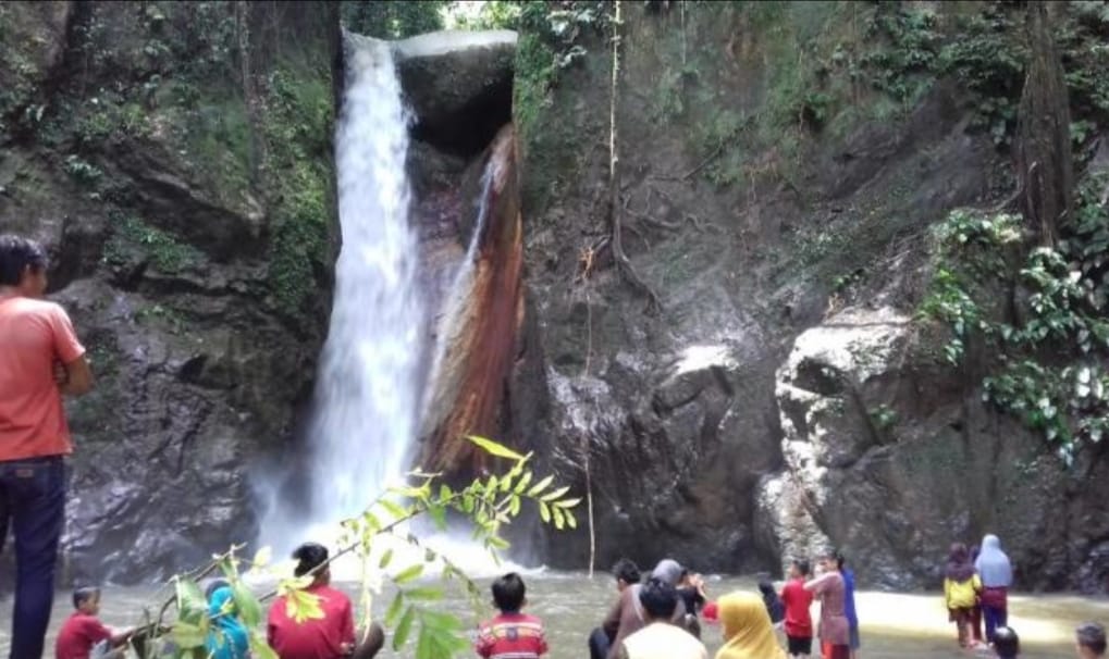 AIR TERJUN SARAMBUALLA
